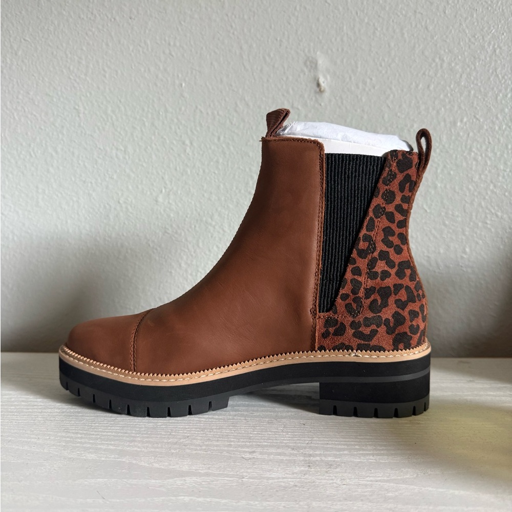 Toms Dakota Chelsea Boots